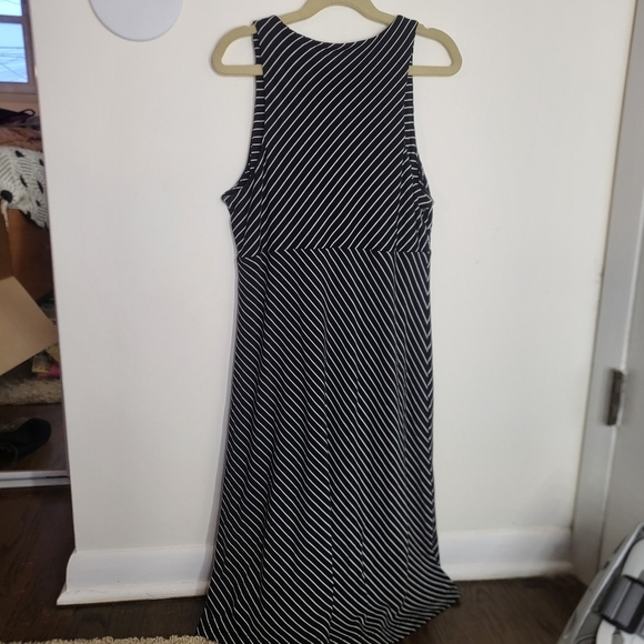 VGUC Athleta Santorini High Neck Mix Stripe Dress, Black Xmall - Picture 4 of 9